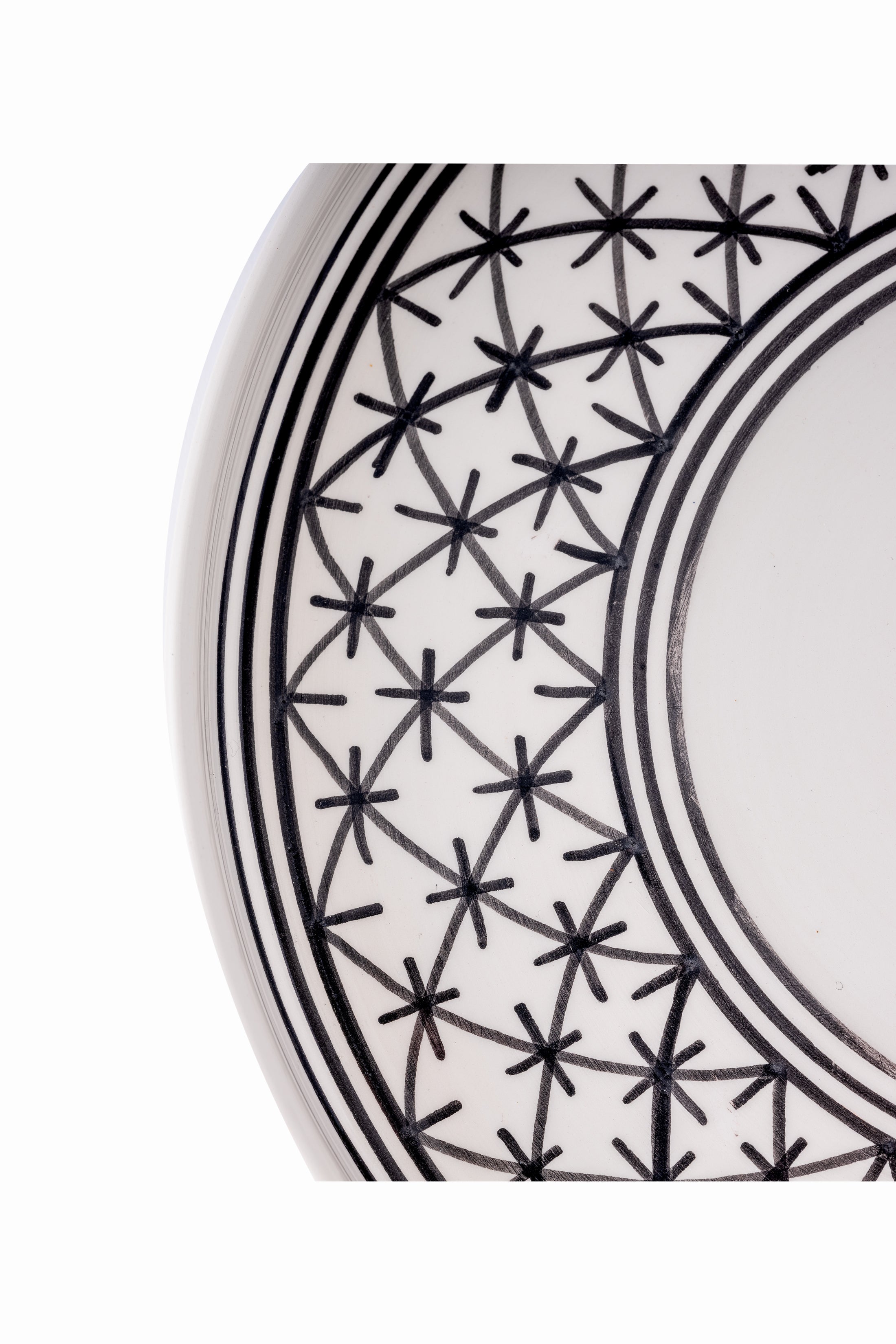 Closeup of the Neo Berber B&W Platter, handmade in Nabeul